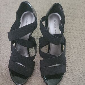 NWOT Black Women's Strappy Heels 9.5M